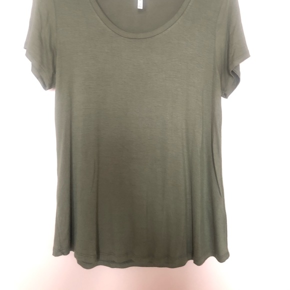 Olive green t-shirt - Picture 4 of 4